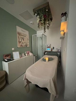 Salon de Manucure M la beauté 1