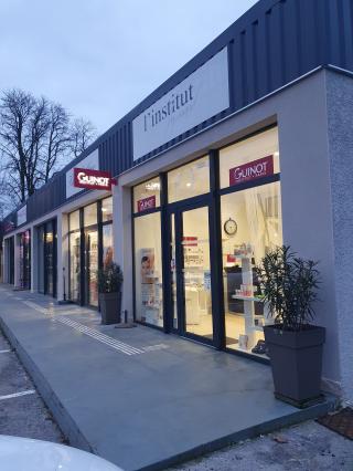 Salon de Manucure L'institut 0