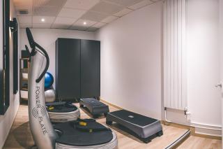 Salon de Manucure Carré Santé Beauté 0