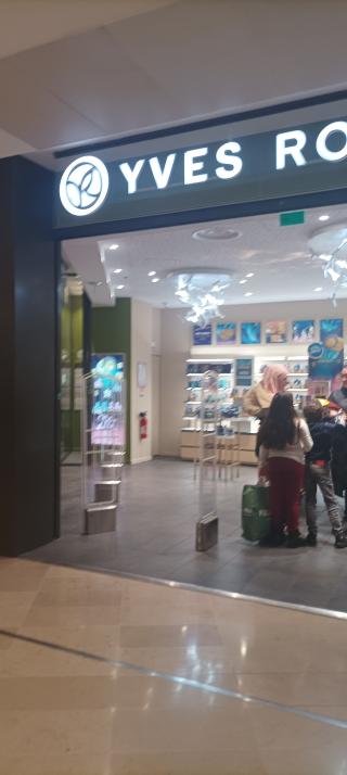 Salon de Manucure Yves Rocher 0