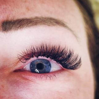 Salon de Manucure Le studio beauté 0