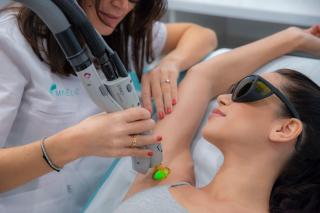 Salon de Manucure Maelis Centre Laser Aulnay-sous-Bois 0