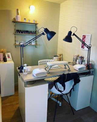 Salon de Manucure Instant Douceur 0