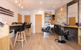 Salon de Manucure Beauty Bar Gennevilliers Village (Salon du Village) 0