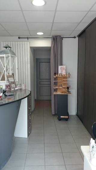 Salon de Manucure MandieBulle Bien-Être Beauté 0