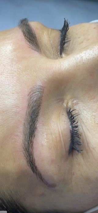 Salon de Manucure Bar à sourcils 0