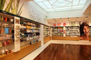 Salon de Manucure Mademoiselle bio 1