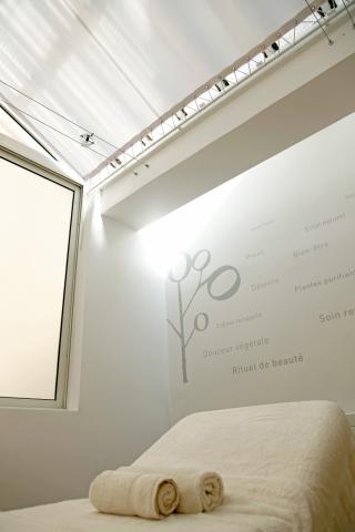 Salon de Manucure Mademoiselle bio 0