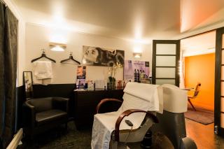 Salon de Manucure Salon Coiffure Carré d'Art Forum - Reims 0