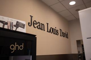 Salon de Manucure Jean Louis David - Coiffeur Nanterre 0