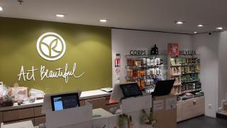 Salon de Manucure Yves Rocher 0