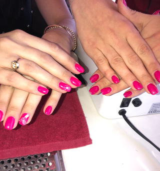 Salon de Manucure Institut De Beauté Beau Monde, ESTELLE BEAUTÉ 0