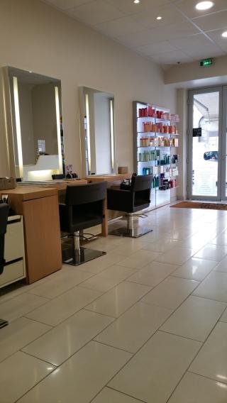 Salon de Manucure Jean Louis David - Coiffeur Ajaccio 0