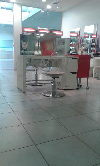 Salon de Manucure Saint Algue - Coiffeur Écully 1