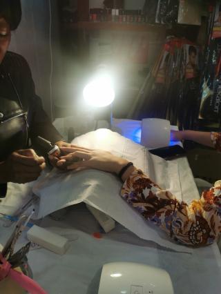 Salon de Manucure Tresses, Onglerie & extensions 0