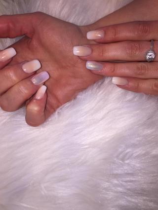 Salon de Manucure Beauty Center Ile de Beauté. 0