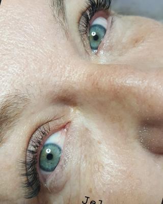 Salon de Manucure La maison du cil Conflans - extension de cils- microneedling- microblading 0