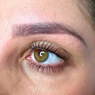 Salon de Manucure Elegance By Cam - Lattes Regard, Sourcils, Rehaussement 0