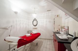 Salon de Manucure Institut de Beauté Martine 0