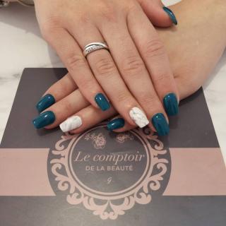 Salon de Manucure Le Comptoir de la Beauté 0