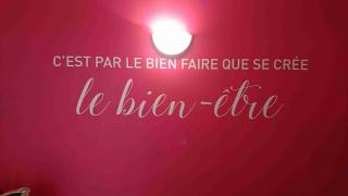 Salon de Manucure Esthetic Center 0