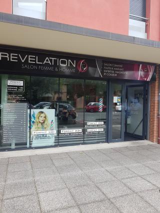 Salon de Manucure Salon REVELATION 1