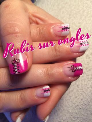 Salon de Manucure Rubis sur ongles 0