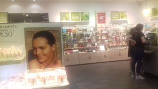 Salon de Manucure Yves Rocher 0