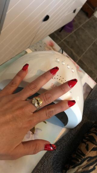 Salon de Manucure prothésiste ongulaire à domicile 78 28 27 0