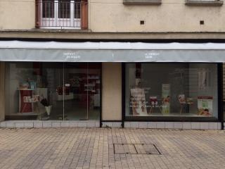 Salon de Manucure Le Pierrot Noir 0