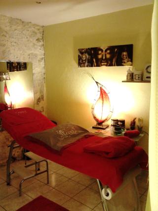 Salon de Manucure Institut de Beauté Esthezen - Auch - Gers 0