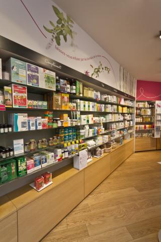 Salon de Manucure Mademoiselle bio Raspail 0