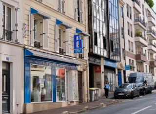 Salon de Manucure BELOM Issy-les-Moulineaux INSTITUT-COIFFEUR-BARBIER 0