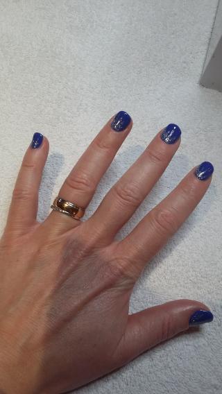 Salon de Manucure Au Salon d'Emilie 0