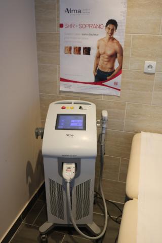 Salon de Manucure Dr Cohen Stéphane . Centre d’épilation Laser de Créteil et de cryolipolyse 0