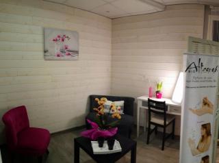 Salon de Manucure Lumin' et Sens 2