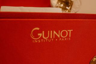 Salon de Manucure Institut Guinot 0