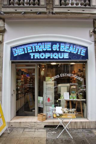 Salon de Manucure Tropique 0