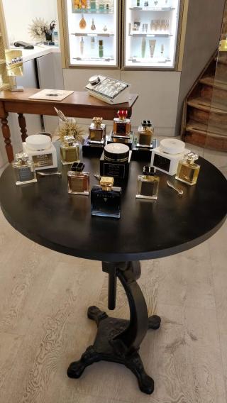 Salon de Manucure Le Soleil d' Or - Institut de beauté 0