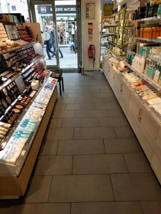 Salon de Manucure Yves Rocher 0