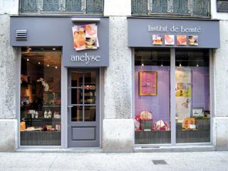 Salon de Manucure Institut de beauté Anelyse à Valence 0