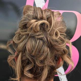 Salon de Manucure La beauté par Excellence 0