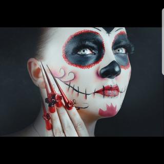 Salon de Manucure A fleur de peau by la più bella 0