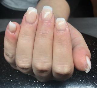 Salon de Manucure Loly Nails Onglerie Et Extensions De Cils 0