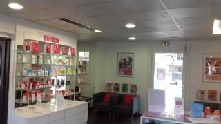 Salon de Manucure ESTHETIC CENTER - Institut de beauté 0