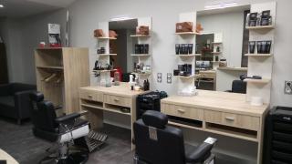 Salon de Manucure Philippe Coiffeur Barbier 0