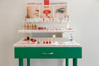 Salon de Manucure Institut de Beauté Mary Cohr 0