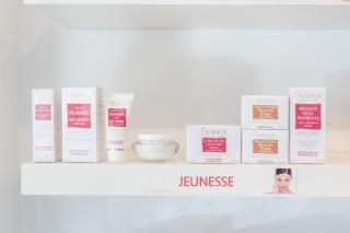 Salon de Manucure Institut Guinot 0