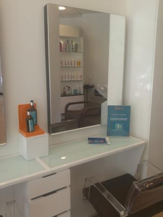 Salon de Manucure Camille Albane 0