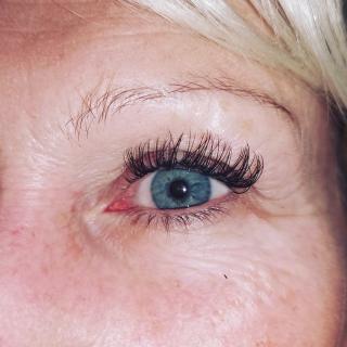 Salon de Manucure Extensions cils & ongles 0